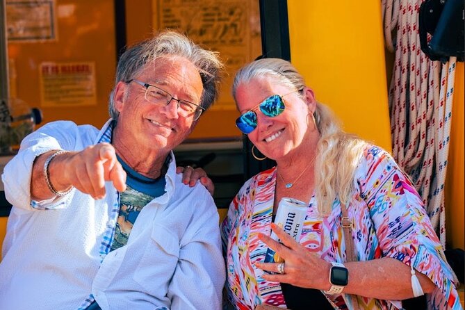 1-Hour Diamond Head Sail of Waikiki Beach - Group size and how social the vibe feels