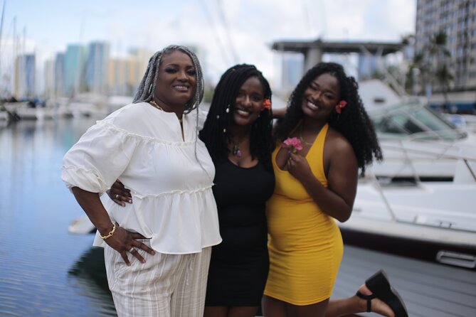 1 Hour Family/Group Photography Honolulu Beautiful and Magical - The Photo Pack: 100 JPEGs Sent After the Shoot