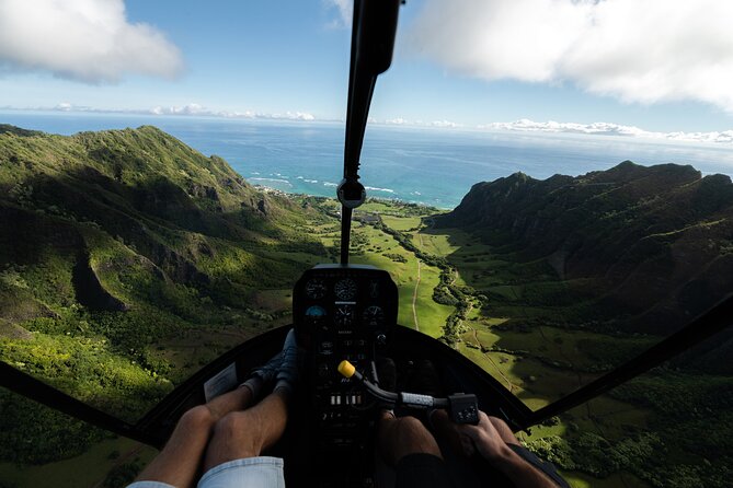 18 Minutes SHARED Helicopter Tour in Honolulu - Practical tips for taking photos and staying comfortable