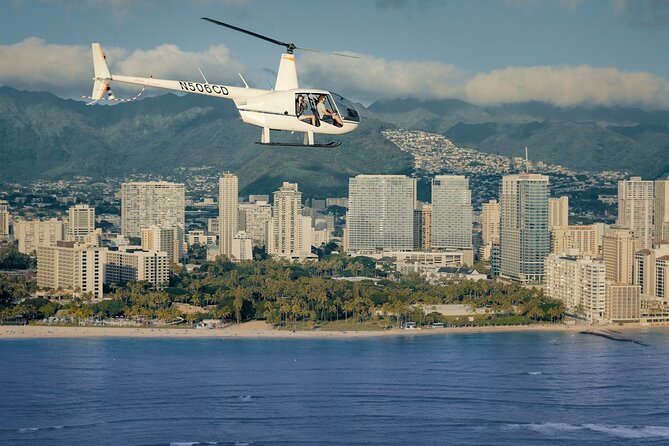 18 Minutes SHARED Helicopter Tour in Honolulu - Meeting at 1 Lagoon Dr, what happens before takeoff
