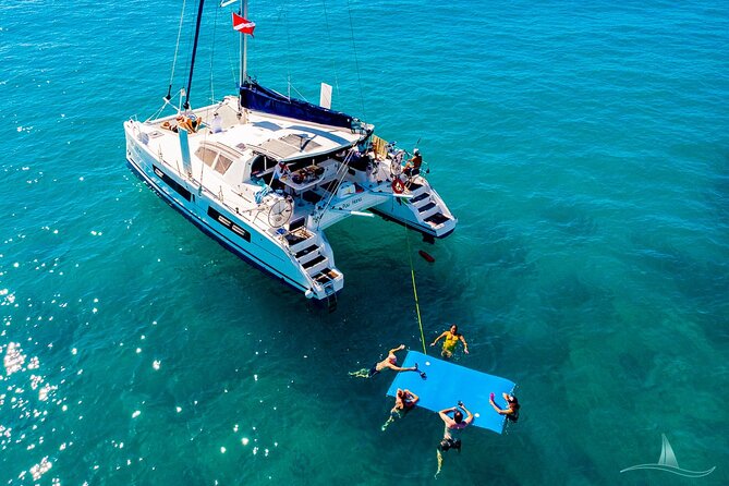 2hr Luxury Private Sailing Catamaran for 7-12 People - Quick hits before you sail