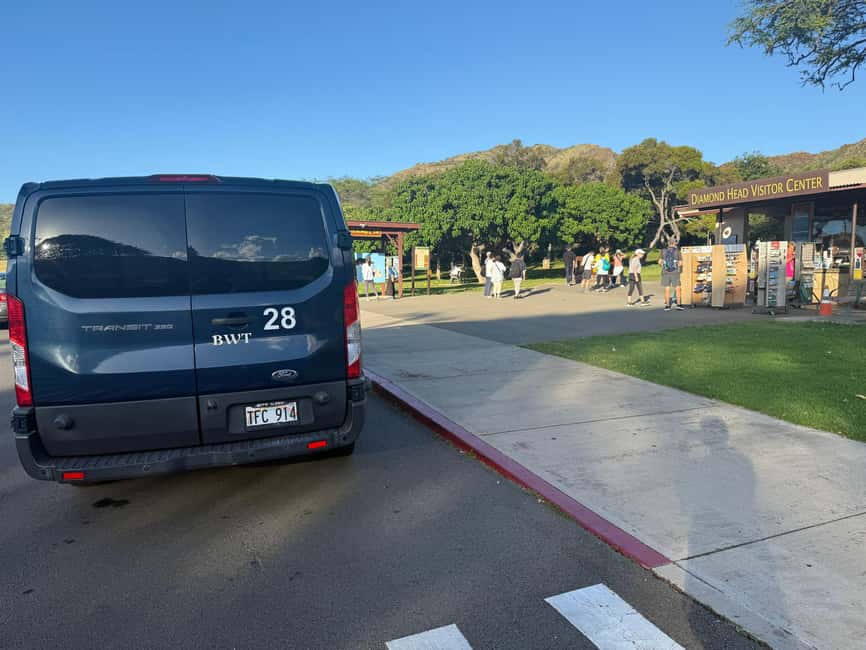 （2nd)Diamond Head Hike w/ Malasada Starts at 7:00 a.m. - The 7:00 a.m. Diamond Head rhythm that makes or breaks the morning