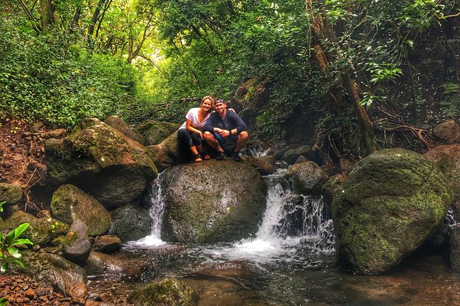 5 Hour Romantic Hawaii Jeep Tour - Photos, snacks, and the couple-only pace