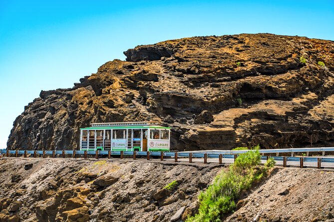 7 Day Pass LeaLea Trolley and Waikiki Trolley Pink Line - Kaimuki, Diamond Head, and East Oahu Photo Stops