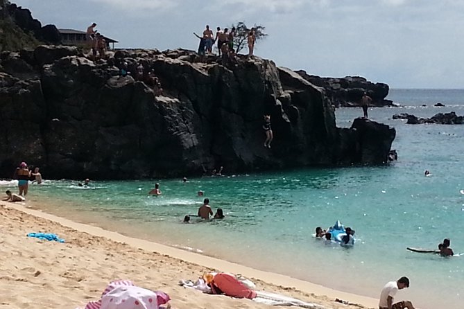 8-Hour Luxury Four Door Convertible Tour of Oahu's South and North Shores - Haleiwa, Waimea Bay, and the waterfall swim option