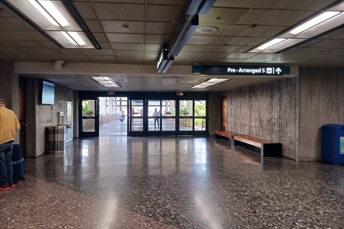 Airport Shuttle - HNL Airport to Waikiki - Is this shuttle worth it vs. taxi or ride share?