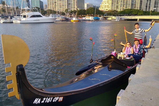 Aloha Gondola Cruise with Drinks & Pastries - The 1-Hour Itinerary, Broken Into Real-Life Moments