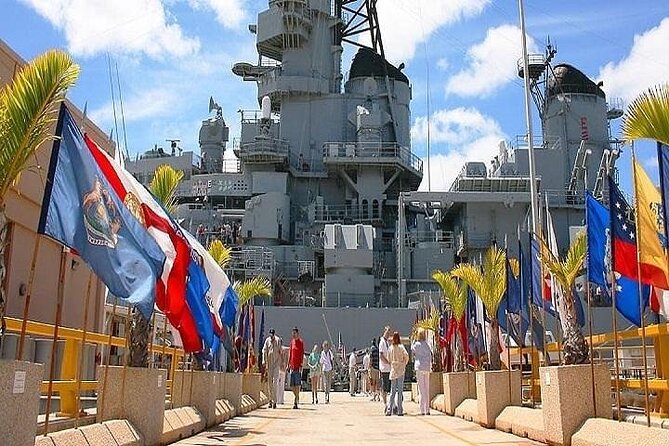 Battleships of WWII at Pearl Harbor Departing from Waikiki - After the battleships: Punchbowl views and Iolani Palace stories
