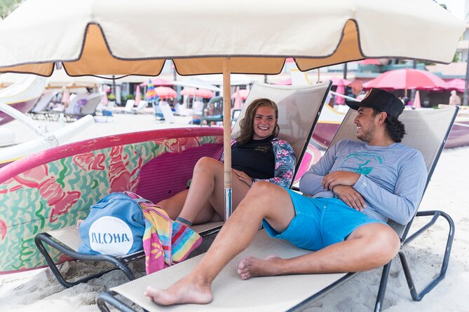 Beach Umbrella and Chair Set Rental - The full-day flow at Waikiki Beach, without the chaos