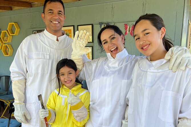 Bee Farm Ecotour and Honey Tasting in Waialua, North Shore Oahu - Hi Honey Farm: why this bee tour feels like a local day