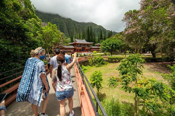 Best Of Oahu: Grand Circle Island Small Group Tour From Waikiki - Hukilau Marketplace Lunch, Then North Shore and Haleʻiwa