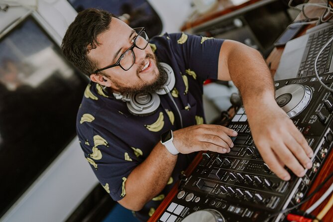 Bikini Bottom Public Party Dance Cruise + LIVE DJ - Booking smart: how to get the best experience from the start