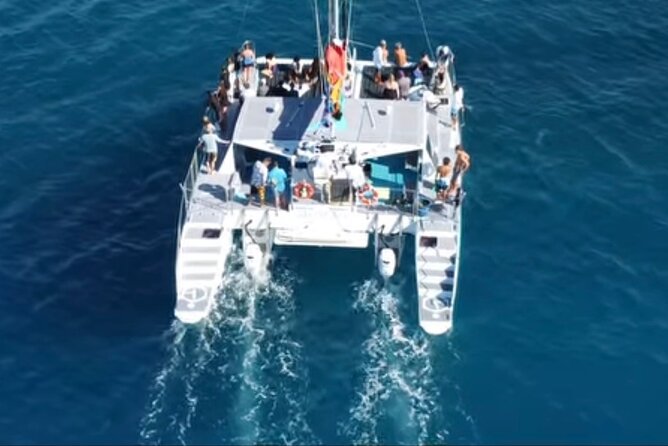 Board from Waikiki Beach for a scenic Sunset Sail on the Hāwea - Your 90 Minutes: How the Time Usually Flows