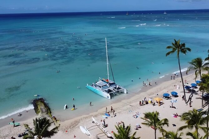 Board from Waikiki Beach for Aloha Hour Sail on Hāwea Catamaran - The ride itself: Waikiki coast views and Diamond Head from the water
