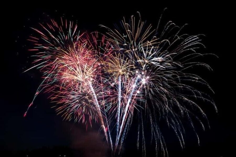 Board from Waikiki Beach: Friday Night Fireworks sail - Where to board at Duke Kahanamoku Statue