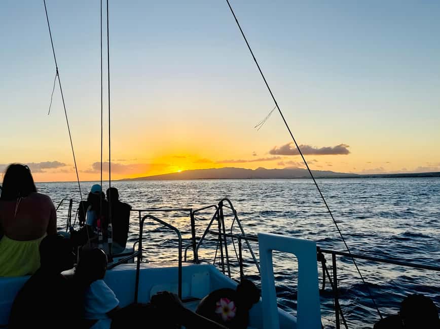 BYOB Weekend Sightseeing Sail towards Diamond Head - Sailing the Waikiki Skyline: The First Taste of the South Shore
