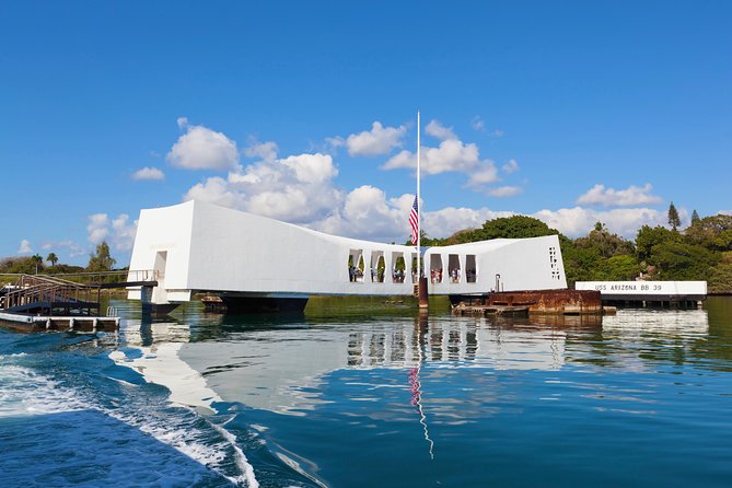 Chief's Official Pearl Harbor Self-Guided Multimedia Tour - USS Arizona boat tickets: the best strategy for less stress