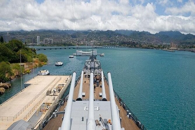 Complete Pearl Harbor Experience from Waikiki Area Hotels - USS Bowfin Submarine Museum: the headphone narration helps