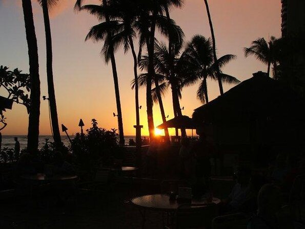 Creative Soul Scavenger Hunt of Waikiki Oahu - Meet-up at 2055 Kālia Rd, then back to the same spot