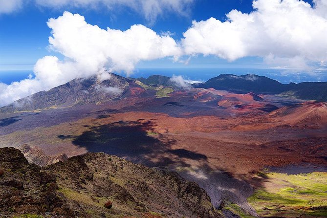 Day Trip Oahu to Maui: Sips, Sites and Bites - Haleakala Visitor Center Time: Where the Weather Can Make You Love or Curse the Day