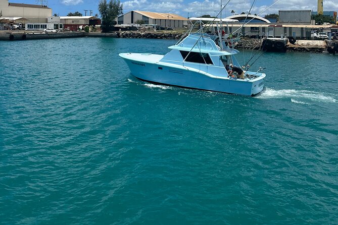 Deep Sea Shared Fishing Charter in Honolulu - The boat and tackle setup that drives your odds