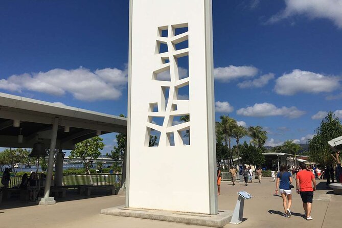 Deluxe Pearl Harbor, Arizona Memorial, and Visitor Center Tour - Memorial Wall, the 23-Minute Documentary, and the Moment It Clicks