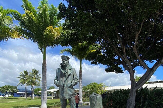 Deluxe Pearl Harbor, Arizona Memorial, and Visitor Center Tour - Lunch, Snacks, and the Bag Rules You Must Read First