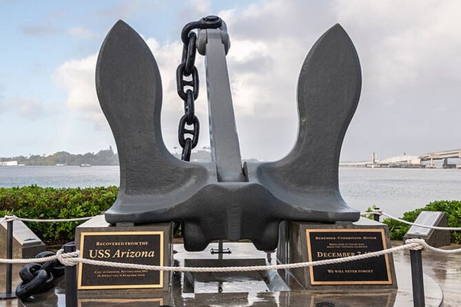 Deluxe Pearl Harbor USS Arizona Memorial and Honolulu City Tour - Honolulu Pass-By Stops: Iolani Palace to Kawaiahao Church