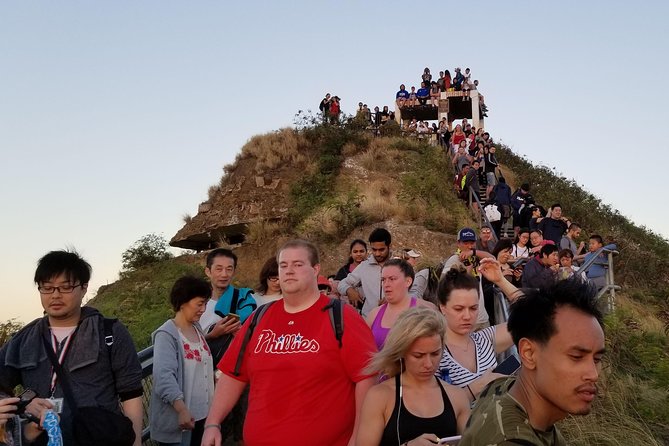 Diamond Head Crater - Shuttle ride flow: how groups of up to 28 actually feel