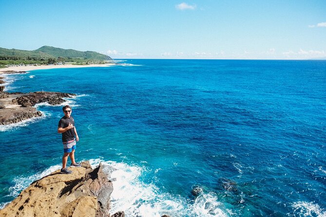 East Side Tour -Hike, Beach, Food, Photo - Halona Blowhole and the hidden beach set-piece