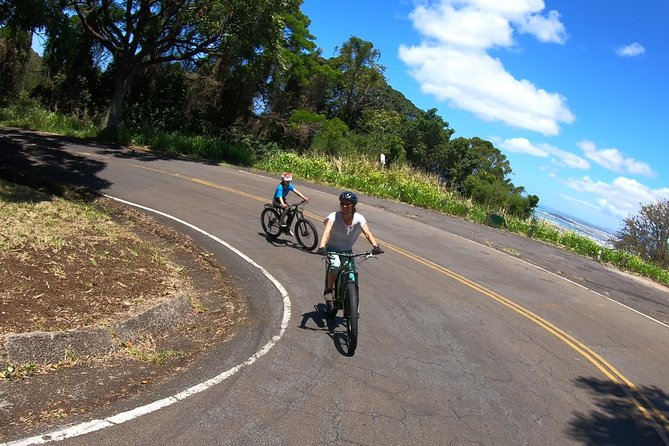 eBike Tour Honolulu Rainforest - Rain, mist, and what to pack for a rainforest morning