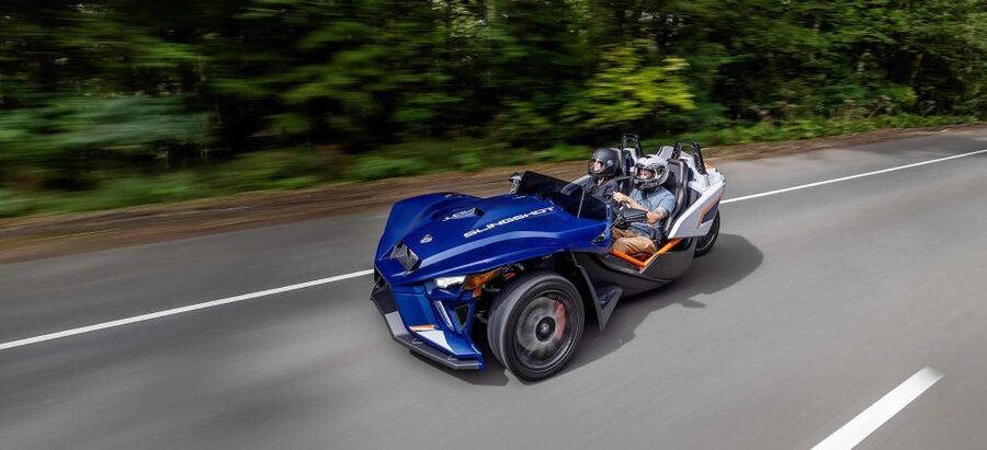 Explore Oahu in a Polaris Slingshot - Safety, driver rules, and the deposit you must plan for
