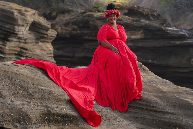 Flying Dress Photoshoot on Oahu - The Walk on Volcanic Rock, Plus the Wind Moment