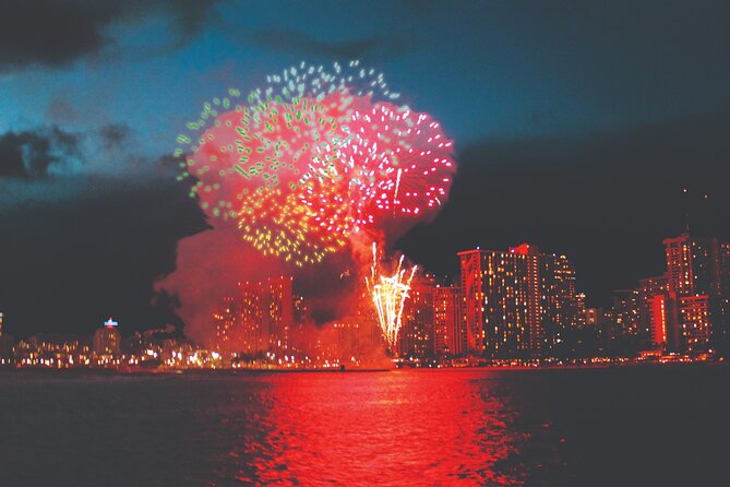 Friday Fireworks Dinner Sail from the Hilton Hawaiian Village - Key Things I’d Book This For