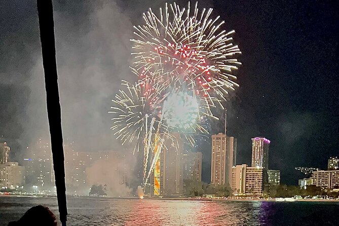 Friday Night Firework Cruise in Waikiki - Friday Fireworks, but Seen From the Water