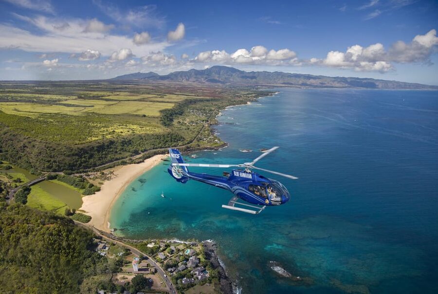 From Honolulu: Complete Oahu Island Helicopter Tour - Diamond Head and Kaneohe Bay reefs, the views you cannot get from roads