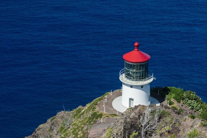 Half-Day Hiking Tour to Diamond Head and Makapuu Lighthouse - Shoes, water, and sun: your best preparation plan