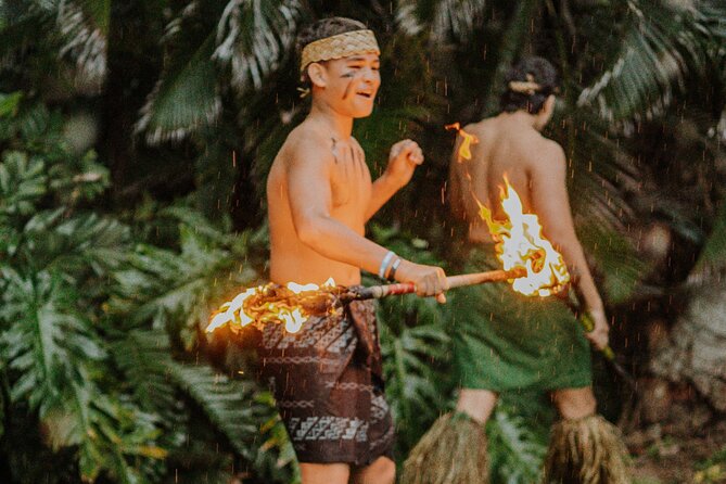 Hands on Fireknife Experience - Where and When You Meet in Hauula