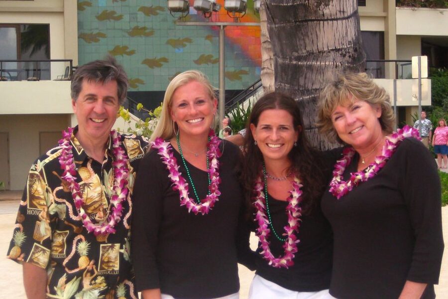 Honolulu Airport Custom Lei Greeting - Choose Your Lei - The Honolulu Airport lei greeting that cuts through arrival stress