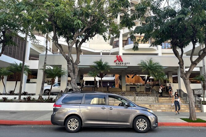 Honolulu Airport & Ko Olina Hotels Private Transfer by Minivan (up to 5 people) - The One Thing to Watch: Driver English Can Vary