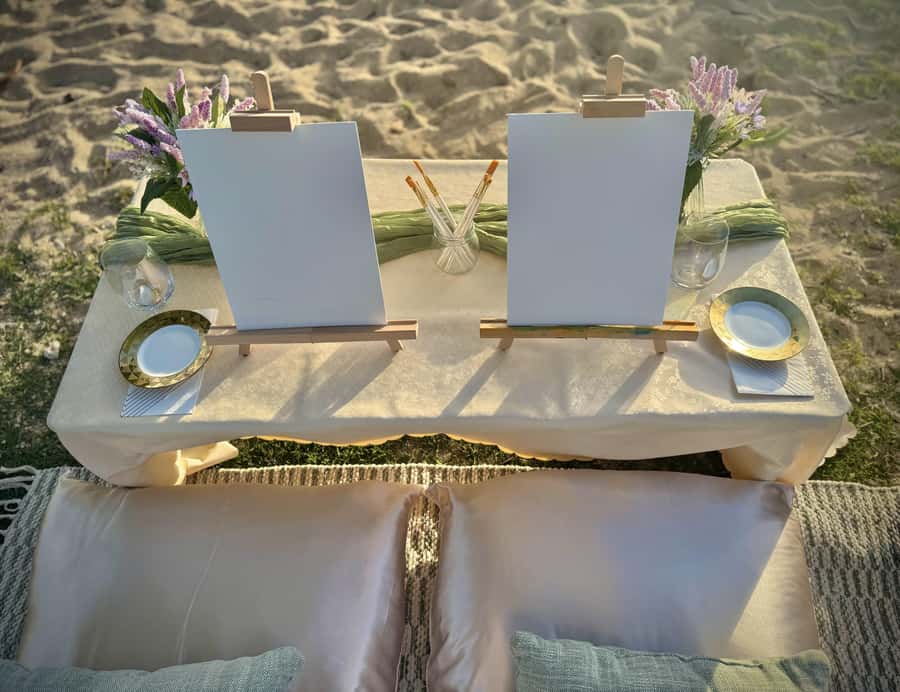 Honolulu: Beachside Luxury Picnic & Paint - Price and value: why $97 can make sense