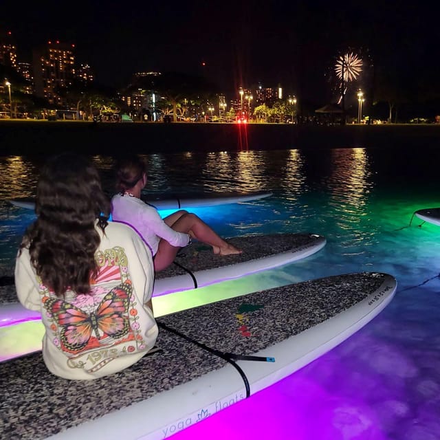 Honolulu: Fireworks Glow and Flow Yoga Class - SUP Board, LED Lights, and the Guided Flow (90 Minutes Total)