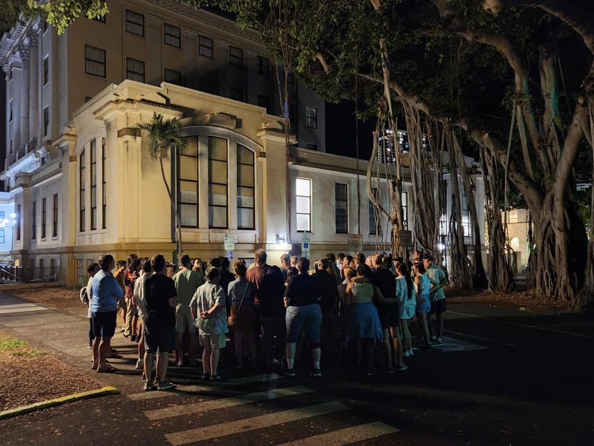 Honolulu: Ghosts of Old Honolulu Walking Tour - Stop 3: King Kalakaua Building and the Downtown Post Office Spirits