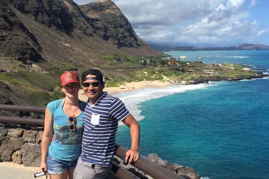 Honolulu: Highlights of Oahu Small Group Tour - Haleiwa, Dole Plantation, Schofield Barracks, and the Pearl Harbor Passing Moment