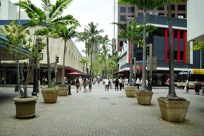 Honolulu Historic District a Smartphone Audio Walking Tour - Should you book this Honolulu Historic District smartphone audio tour?