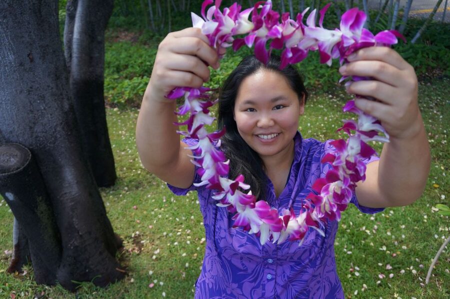 Honolulu Honeymoon Airport Lei Greeting - The Lei Experience That Sets a Romantic Tone