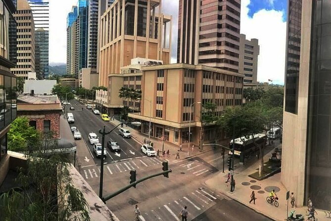 Honolulu Night Marchers Ghost Tour - Meet at King Kamehameha I Statue, Then Get Ready to Walk