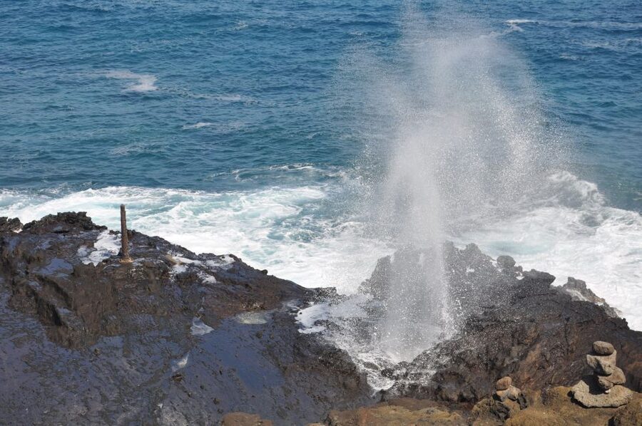 Honolulu: Oahu Island Highlights Tour with Multiple Stops - Hanauma Bay Lookout and Halona Blowhole: volcanic scenery with a story