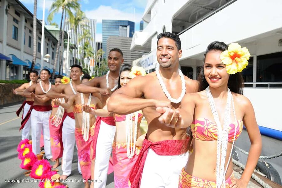 Honolulu: Pacific Star Sunset Buffet and Show - Why This Honolulu Sunset Cruise Feels Right for Most People
