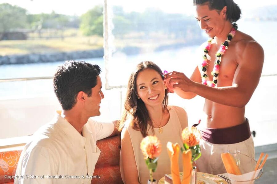 Honolulu: Sunset 5 Course Dinner Cruise with Entertainment - Key highlights worth your attention